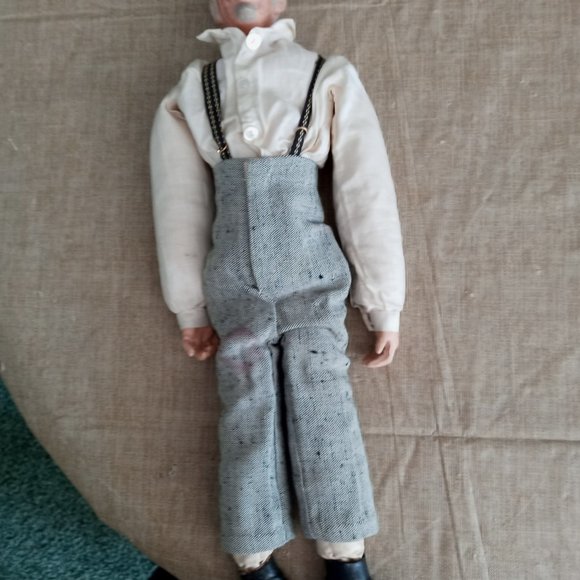 For Doll Collecters -- Pair of 1950s Maggie Heads Antique Dolls - Picture 9 of 12